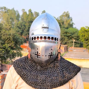 Medieval Helmet Combat Bascinet Chainmail Helmet Sca Larp Reenactment Wearable Knight Helmet Halloween Costume Gift Item