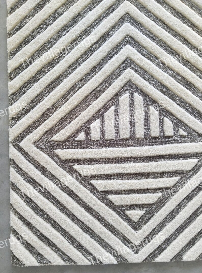 New 8x10 Living Room Rug Hand Tufted Modern Rug White and Taupe