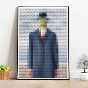 Pôster estilo LEGO do Filho do Homem (Le fils de l'homme), impressão A3 fosca. Arte de parede ilustração de alta qualidade | René Magritte / Arte / Pintura