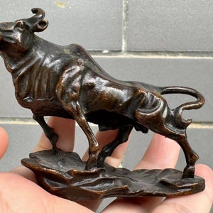 Copper cattle Statue Wall Street Bull Sculpture, Cow Ox Statuette Figurine Mascot  Home Decor Office Lucky FengShui Ornaments success DD0242