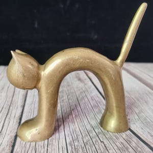 Vintage Collectible Copper Abstract Cat Statue, Cat Figurine, Unique Tabletop Art , Handcast   Kitty Sculpture for Home Décor Cat Lover Gift