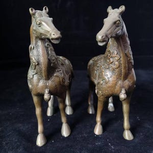 A Pair Copper War Horse Sculpture home Ornaments Fengshui Decorations Collectable Animals lucky success wealth Table Decor Feng shui decor.
