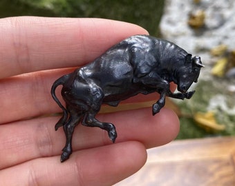 Copper cattle statue tank decor Tea Pet  Brass Collectible Feng Shui Ornament Figurine Miniatures Miniature Animals Copper ox bull cow Decor