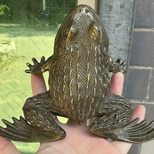 Copper toad statue fengshui decor Fortune, Frog Feng Shui Toad Lucky Ornament,Luck Success Toad Family  Coffee Table Office Decor Gift DE294
