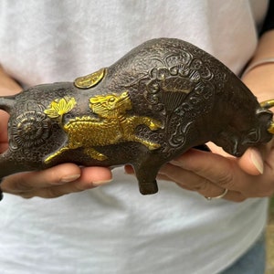 Copper Wall Street Bull Statue Sculpture, Bronze  Cow Ox Statuette Figurine Modern Home Decor Office Lucky Feng Shui Ornaments wealth DD0297