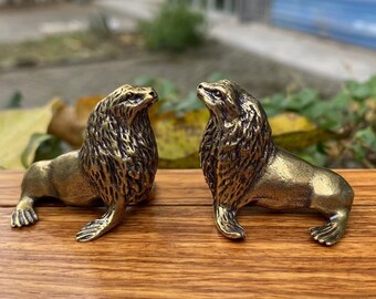 1 Pieces Vintage Style Solid Brass Copper Sea Lion Dog Animal Statue for Home Garden Deco Tank decor Miniature Sea Lion seal Figurines DE076