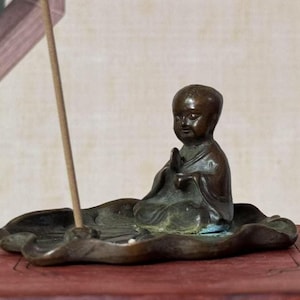 Vintage Copper little monk Incense Holder,Stick Incense Burner with Ash catcher,lotus leaf  Censer Sandalwood Buddhism meditation Home Decor