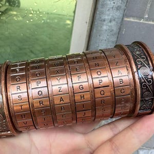 Minicajas de estilo vintage Cryptex con compartimentos ocultos, cerradura con pasador y letra de cobre rojo, estilo romántico DE0421