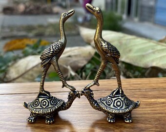 2 Pieces Copper Metal Cast copper Crane Sculpture Antiqued Small Ornament Brass Crane statue Tea Table Ceremony Decoration Miniature Animal