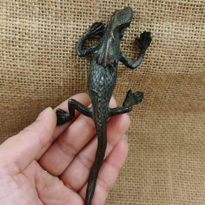 Retro Copper Small lizard Sculpture Feng Shui Decor Ornaments Brass Tea Table Ceremony Decoration  Miniature Animals Garden decor Figurines.
