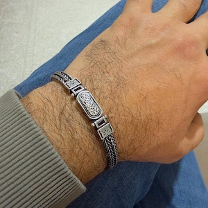 Cihan Albora Midyat Straw Silver Bracelet Model from Uzakşehir TV Series