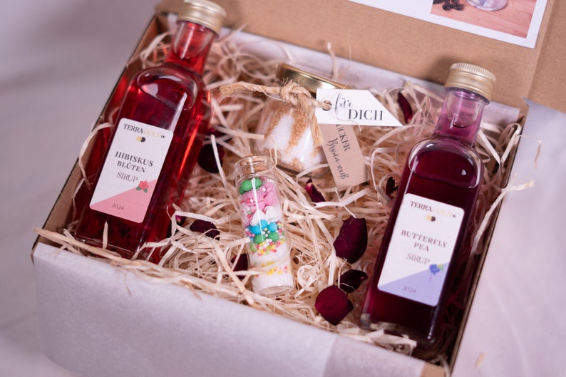 Personalisierte Geschenkbox Freundinnen, Geschenkset Cocktail, Geschenk zum Einzug, Geschenke für Freundin, Mädelsabend, Geschenk handmade zdjęcie 6