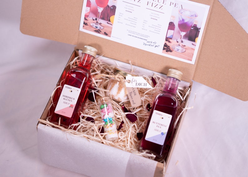 Personalisierte Geschenkbox Freundinnen, Geschenkset Cocktail, Geschenk zum Einzug, Geschenke für Freundin, Mädelsabend, Geschenk handmade Mocktail-Set