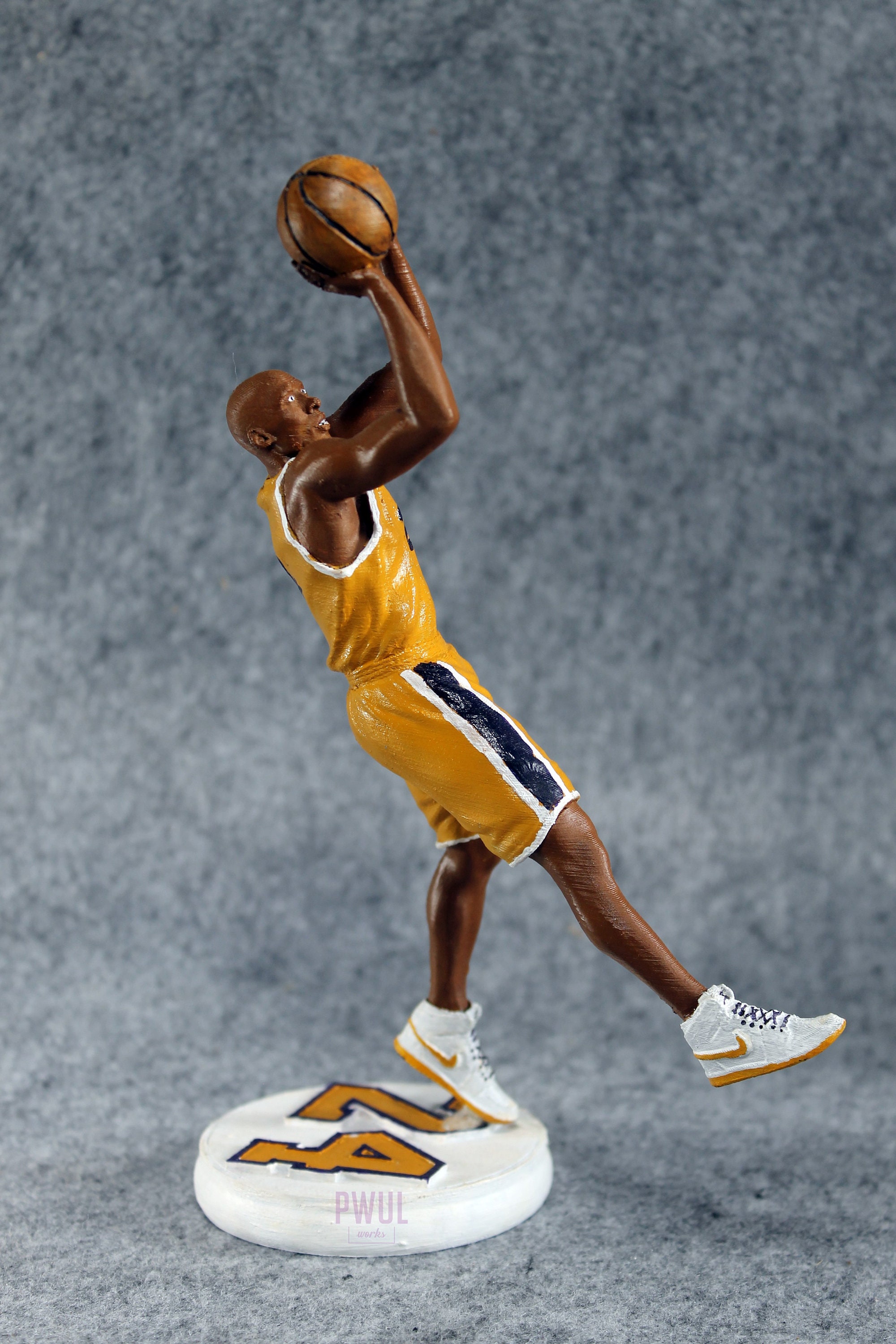 McFarlane Toys NBA Series 15 KOBE BRYANT PURPLE Jersey #24 Los Angeles  LAKERS