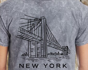 Brooklyn Bridge New York Shirt, Hand-Drawn Skyline Graphic, Vintage Style NYC Top, Urban Streetwear for Men & Women, New York DELUXE T-Shirt