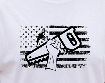Heavy Cotton Patriotic Carpenter T-Shirt, Rustic American Flag Hammer & Saw Graphic Tee, Construction Worker Gift, USA Pride Gildan 5000 Tee