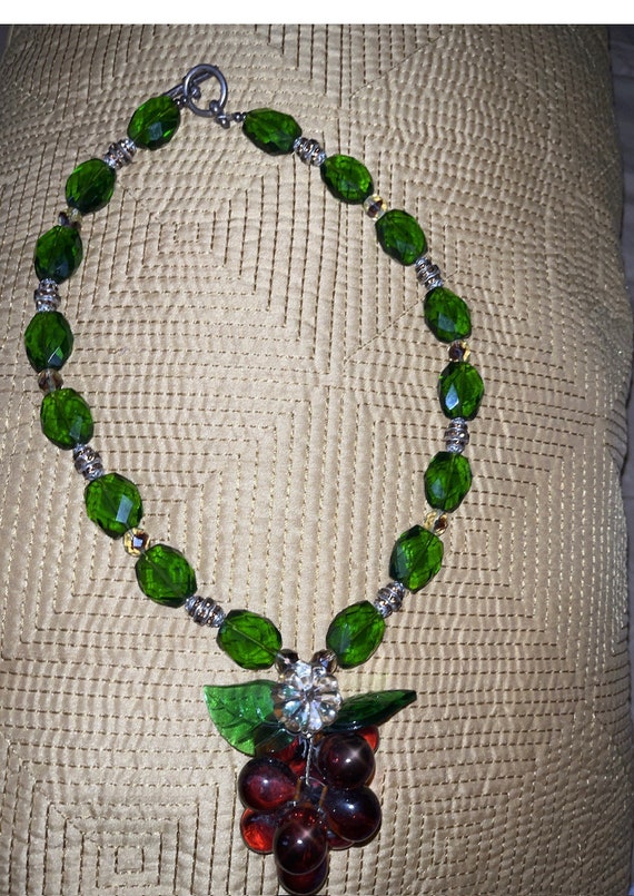 Vintage 1930's glass necklace - image 1