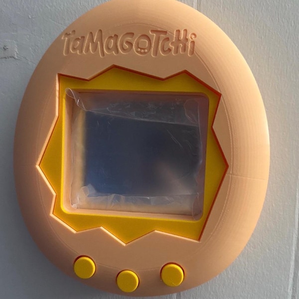 3D Printed Tamagotchi Mirror: Oversized Retro Decor