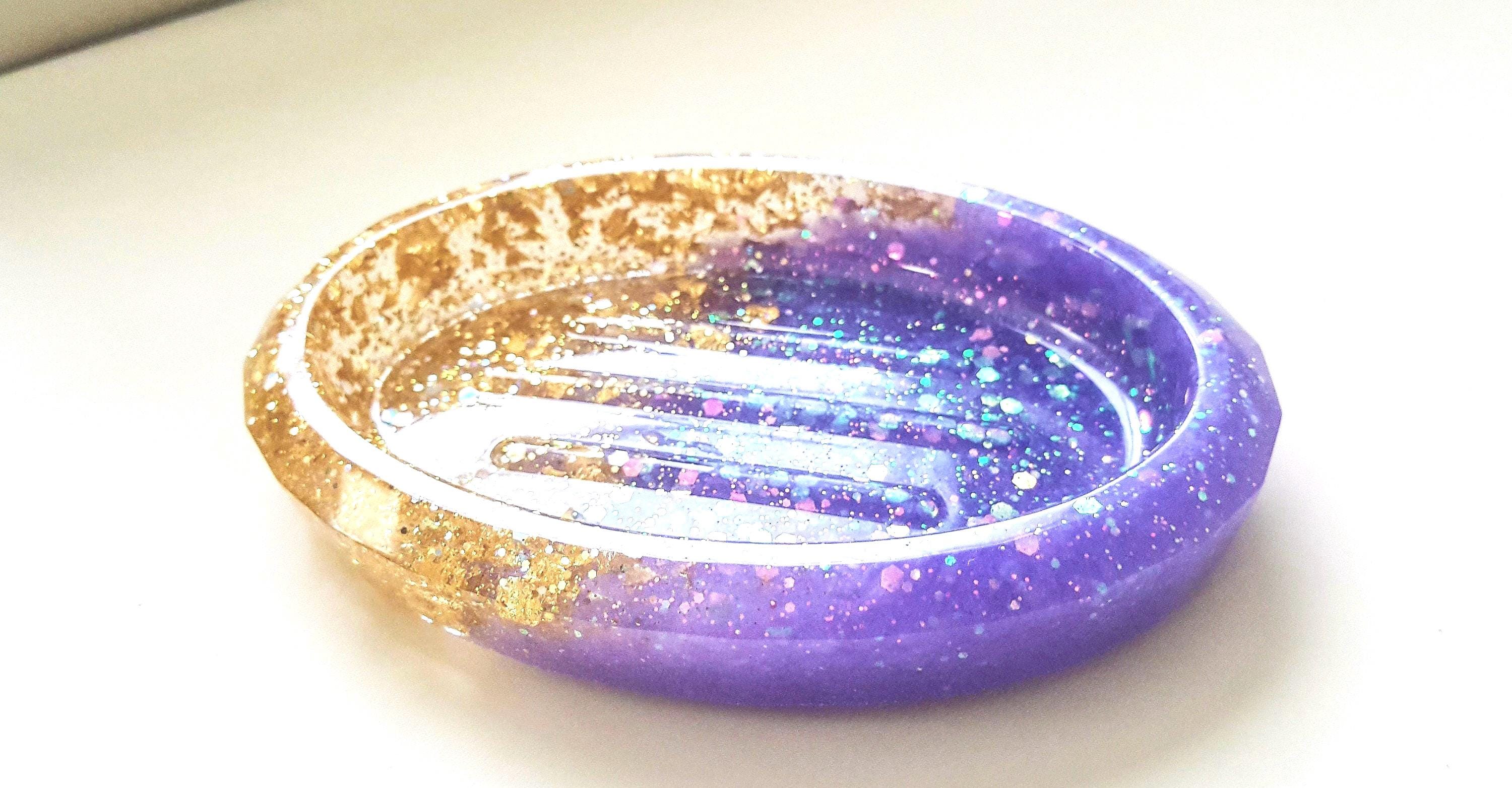 Porte-savon ovale violet pailleté, porte-savon en résine époxy, porte-savon de luxe, décoration de salle de bain glamour, cadeau de pendaison de crémaillère pour elle