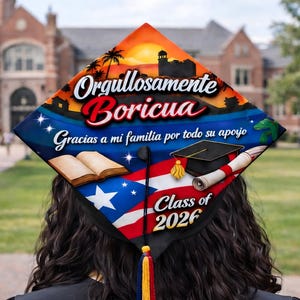 Aangepaste orgullosamente boricua afstuderen pet topper, klasse van 2026 Puerto Rico vlag grad decor, Puerto Ricaanse erfgoed afstuderen pet topper
