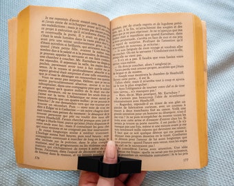 Thumb Ring for Holding Open Book in 3D Printing Multiple Colors