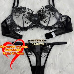 Conjunto de lencería con bordado de malla y tanga con nombre personalizado, tanga personalizada con letra, dije de nombre desmontable
