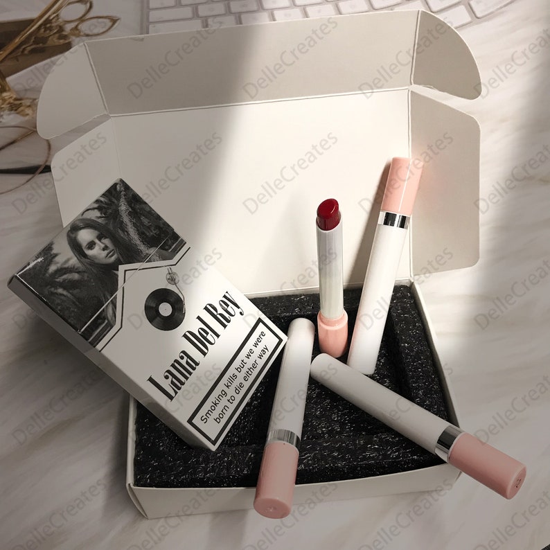 Lana Del Rey Lipsticks Set, Kerstcadeau voor haar, Ontworpen doos met jouw foto, Lana Del Rey Merch afbeelding 6