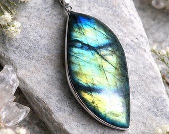 Unique Pick Extra Huge 60cm Long Chian Labradorite Necklace: Silver-Plated  Jewelry