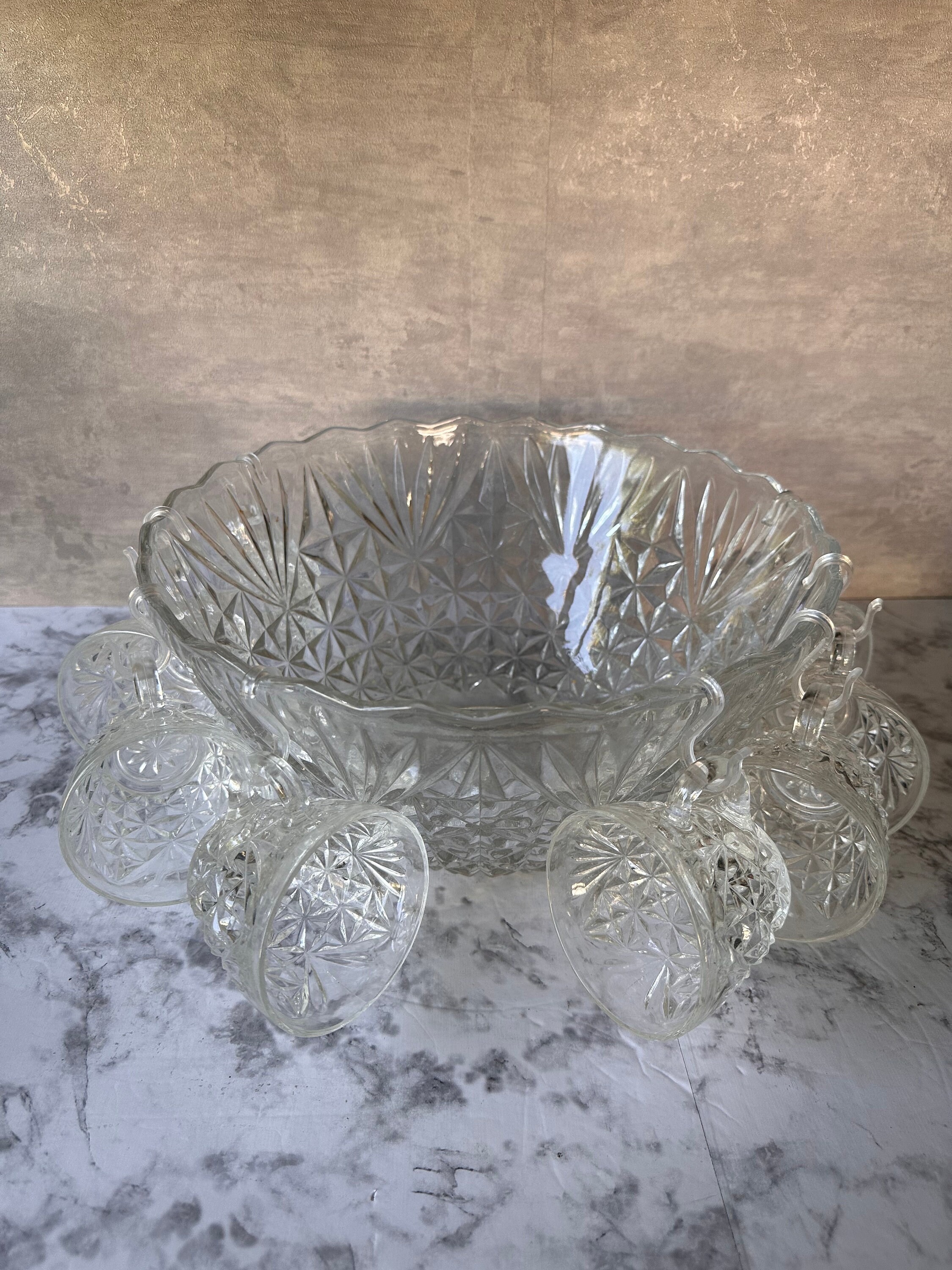 Vintage Anchor Hocking 18-piece Punch Bowl Set Arlington Pattern