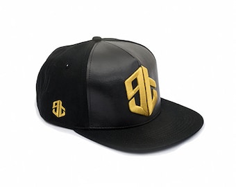 Gymtwin Logo Snapback Baseball Cap - Black/Gold