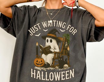 Comfort Colors Cute Ghost Shirt, Bookish Halloween Reader Tee, Ghost Reading Shirt, Book Lover Gift, Fall Aesthetic Shirt, Pumpkin Ghost Tee