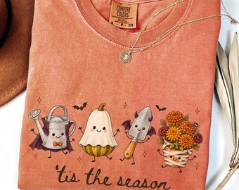 Tis the Season Halloween Gardener Shirt, Gardening Ghost Tee, Plant Lover Gift, Comfort Colors Cute Ghost Tshirt, Spooky Fall Garden Shirt