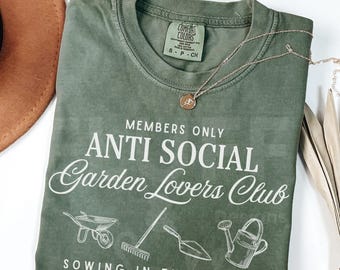 Comfort Colors Garden Shirt, Funny Garden Lover Gift, Farmer Shirt, Botanical Shirt, Gardening Shirt, Plant Lover Gift, Gardener Gift Shirt