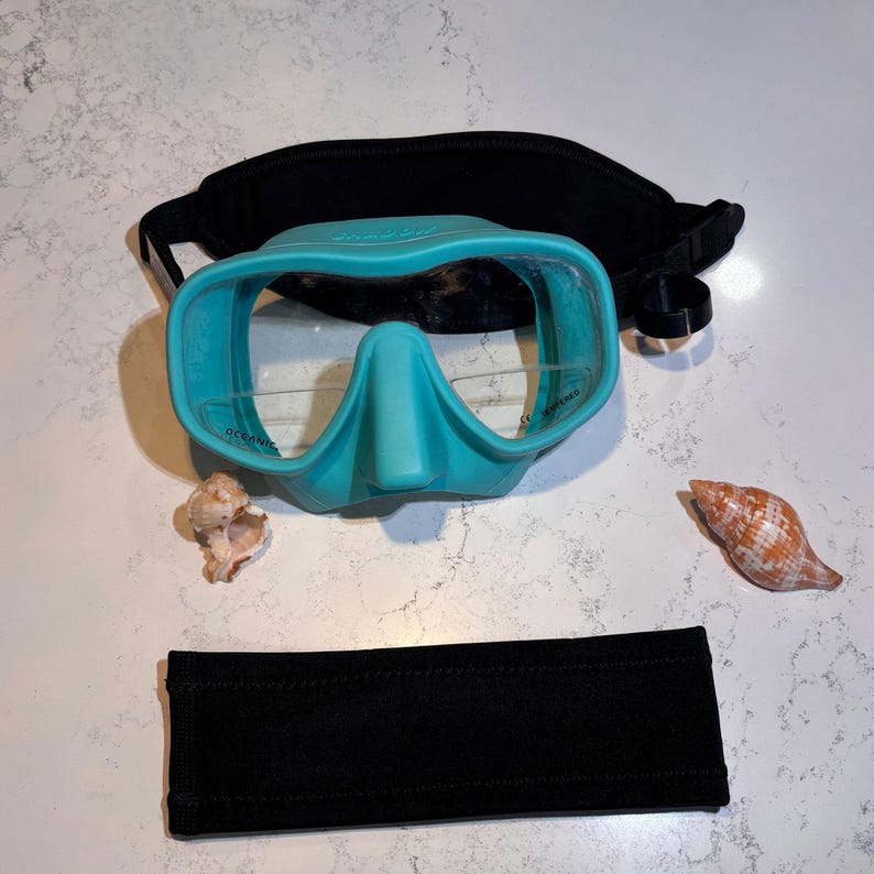 SCUBA accessories Headband Non slip Neoprene Stretchy Headband Gift for SCUBA Diver. Protects from the sun and keeps your hair in check! Black