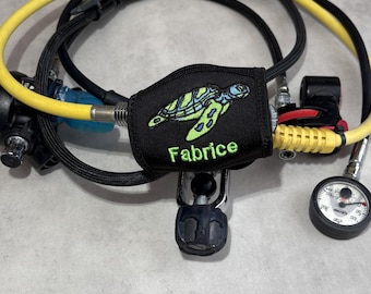 Personalized SCUBA Dive Regulator Cover – Embroidered Turtle -  Neoprene Second Stage Protector with Custom Text