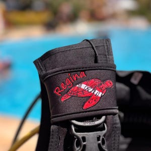 Personalisierte Sea Turtle Tauch Flagge BCD Namensband | Nach Maß mit Ihrem Namen oder Text, SCUBA Geschenk | Gesticktes BCD Namensschild | Taucher vorhanden