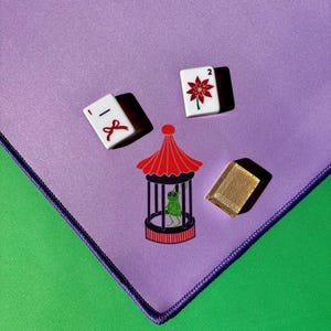 Lavender Mahjong Mat: Lucky Cricket Design, Plum Stitching cricket cage