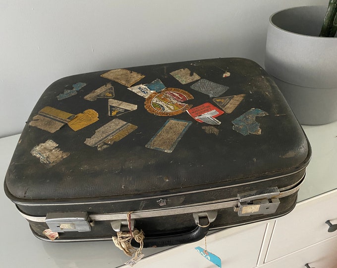 Vintage Suitcase (Medium)