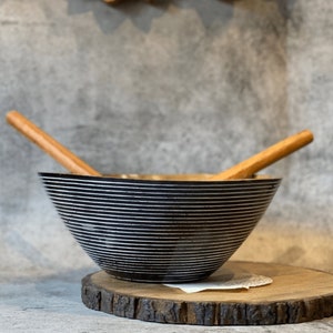 Large Hand Carved Serving Bowl Set with Spoons Stunning Mango Wood Ideal Christmas Gift Ripples