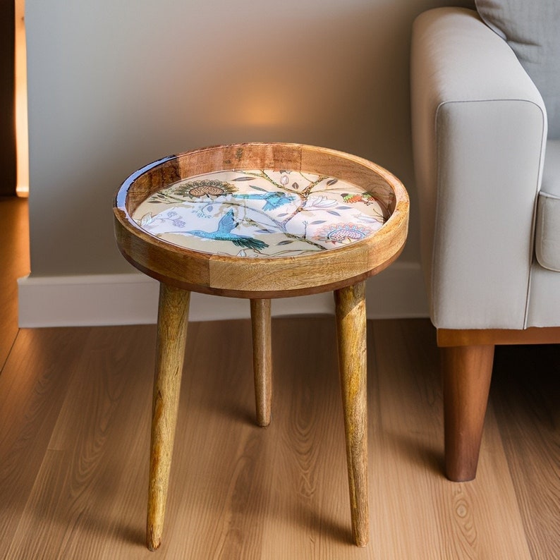 Table d'appoint en bois de manguier massif Table d'angle idéale, cadeau unique, pieds amovibles, emballé à plat, superbe colibri image 2