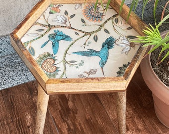 Solid Mango Wood Side Table Large 16Inch Table Top Ideal Corner Tray Table Unique Gift Detachable Legs Flat Packed Beautiful Hummingbird