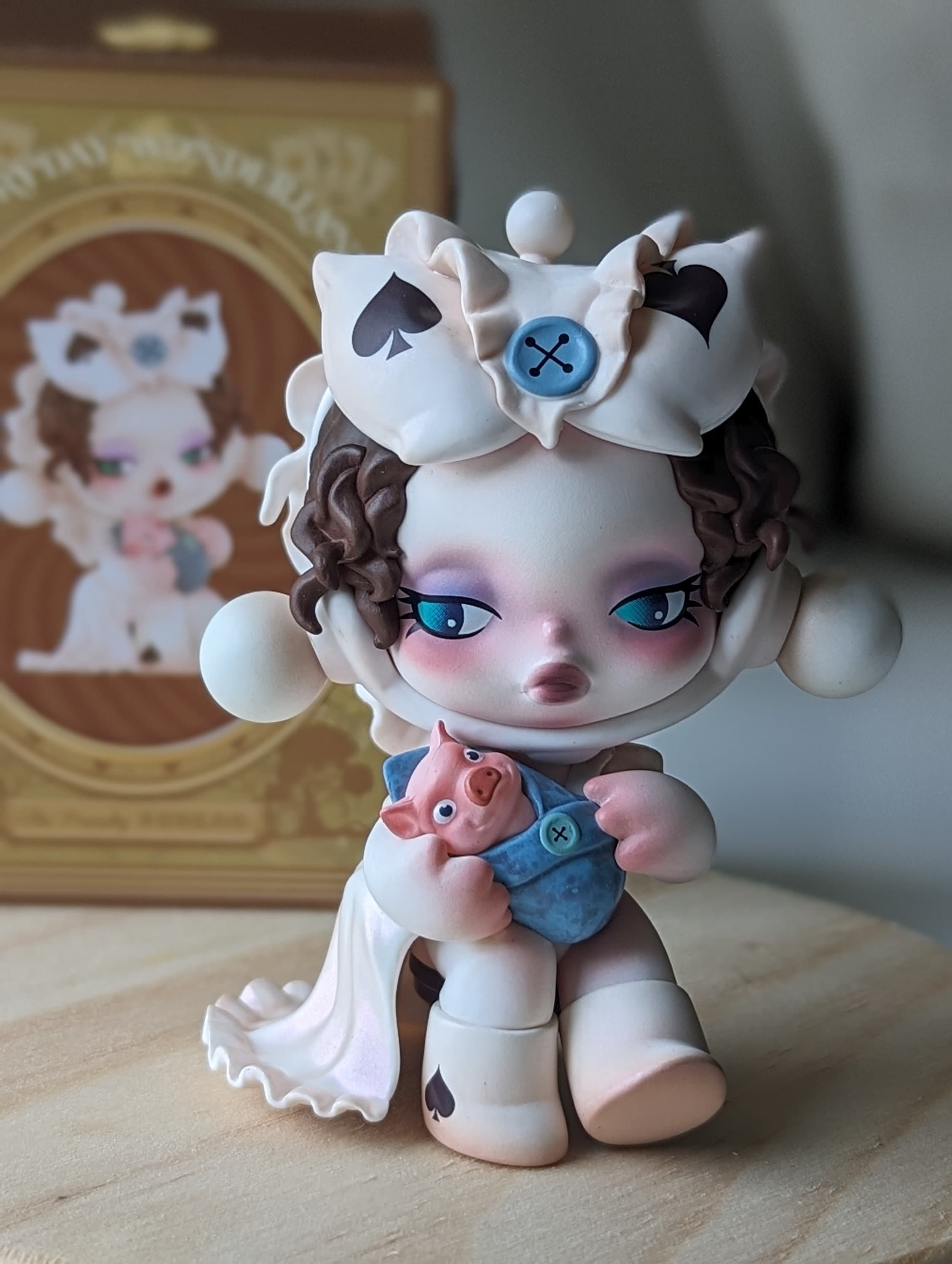SKULLPANDA the Preachy (white Queen) From Everyday