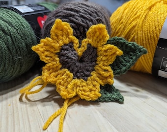 Crochet Sunflower Heart: Beginner-Friendly Applique PATTERN ONLY (PDF)