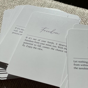 Tarjetas de afirmación para el pensamiento positivo, la motivación y la atención plena