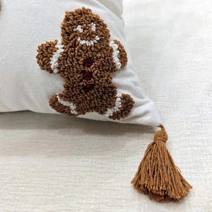 GINGERBREAD MAN PILLOWCASE | Winter decoration, Christmas decoration