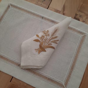 Servizio da tavola americano ricamato in lino e set di tovaglioli da cena, decorazione da tavola compatibile con i colori bianco e oro, tovaglioli da matrimonio, regalo di inaugurazione della casa
