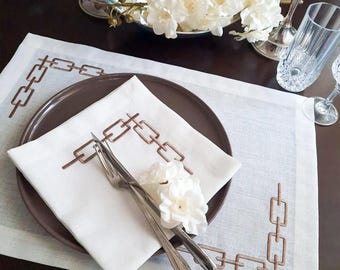 Juego de manteles individuales y servilletas de lino bordados: diseño de cadena, decoración de mesa para bodas.