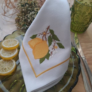 Lemon Embroidered White Linen Dinner Napkin, Housewarming Gift, Washable Cotton Napkin, Mother Gift, Summer Party Napkin