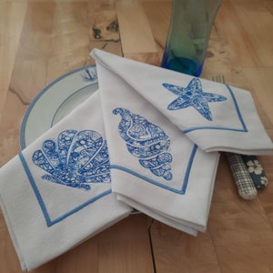 Blue White Sea Shell Embroidered Napkin Set ,Nautical Napkin ,Yacht Decor Napkin, Beach House Table Napkin,Boat Napkin,Seashell Napkin