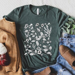 Botanical Shirt, Vintage T-shirt, Flower T-shirt, Vintage Botanical, Botanical Print, Vintage Flower Shirt, Graphic Tshirt, Wildflower Shirt